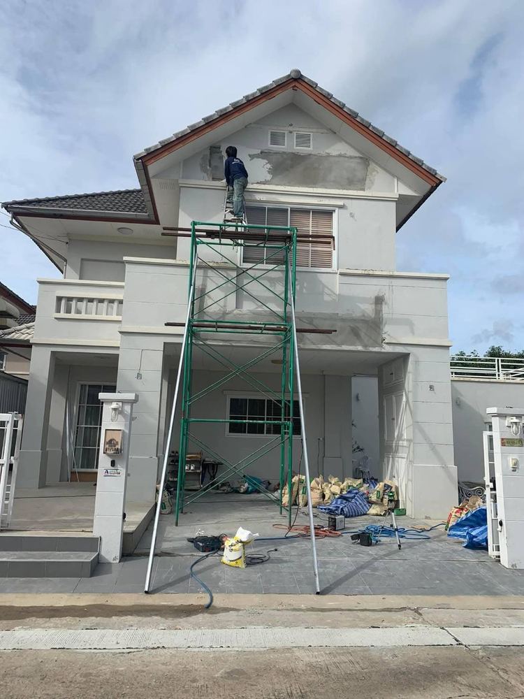 งานทาสีภายนอกอาคารบ้านพักอาศัย - ช่างกีบหมู