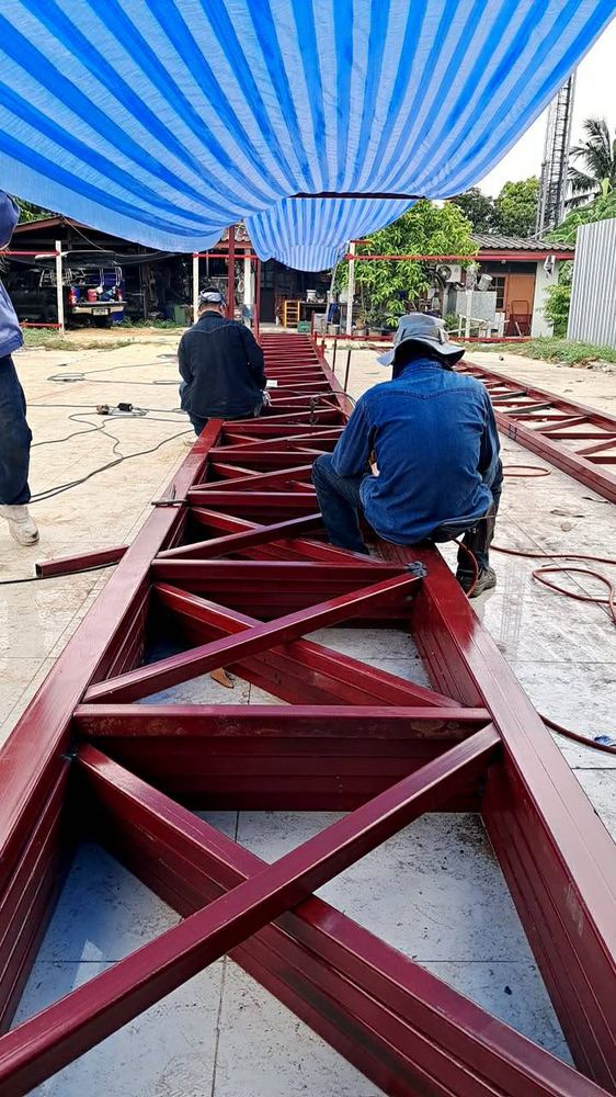 งานเชื่อมประกอบโครงถักเหล็ก - ช่างกีบหมู